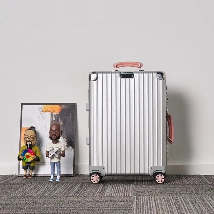 スーパーコピー リモワ スーツケース