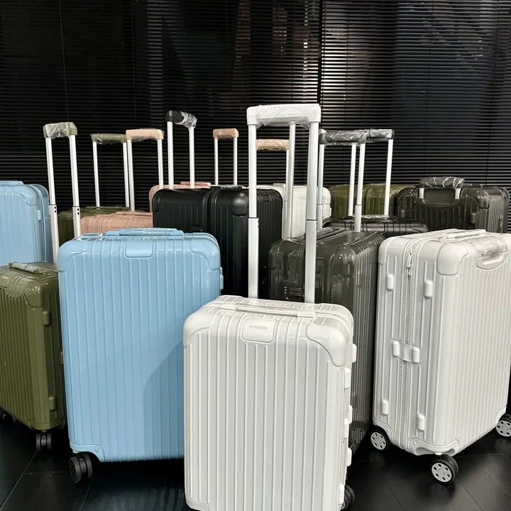 スーパーコピー リモワ スーツケース