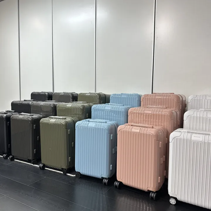 スーパーコピー リモワ スーツケース