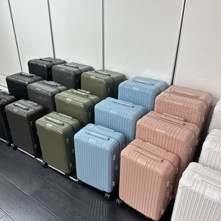 スーパーコピー リモワ スーツケース