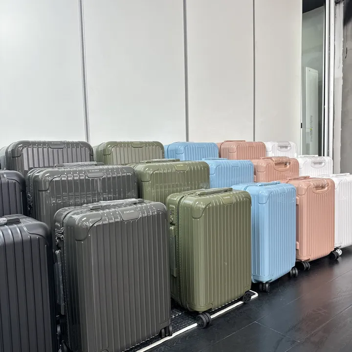 スーパーコピー リモワ スーツケース