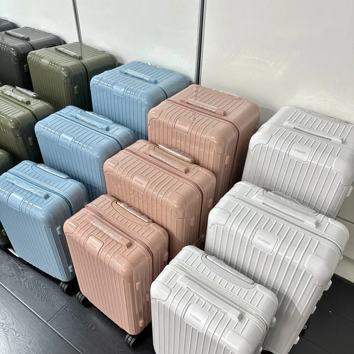 スーパーコピー リモワ スーツケース