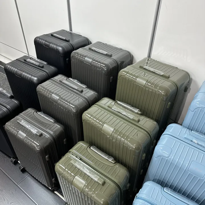 スーパーコピー リモワ スーツケース