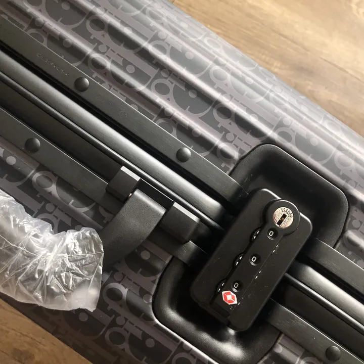 スーパーコピー ディオール スーツケース