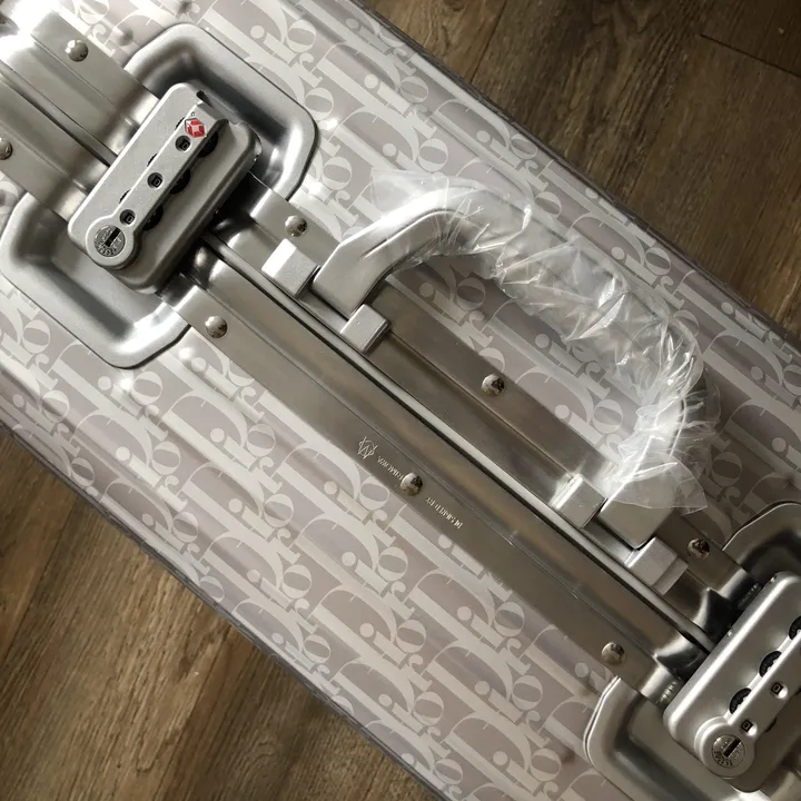スーパーコピー ディオール スーツケース