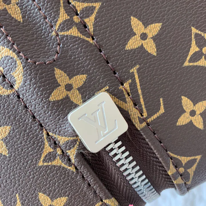 スーパーコピー ルイヴィトン スーツケース