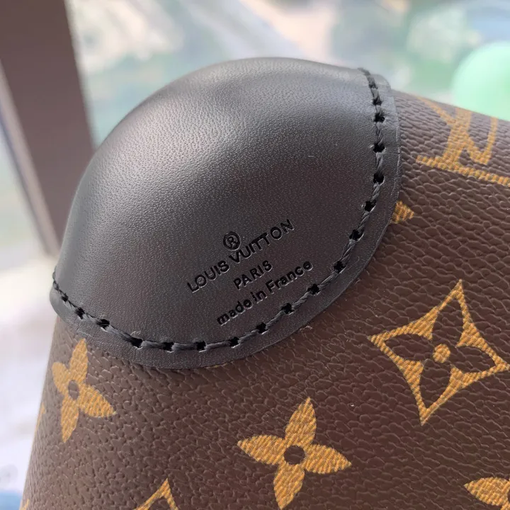 スーパーコピー ルイヴィトン スーツケース