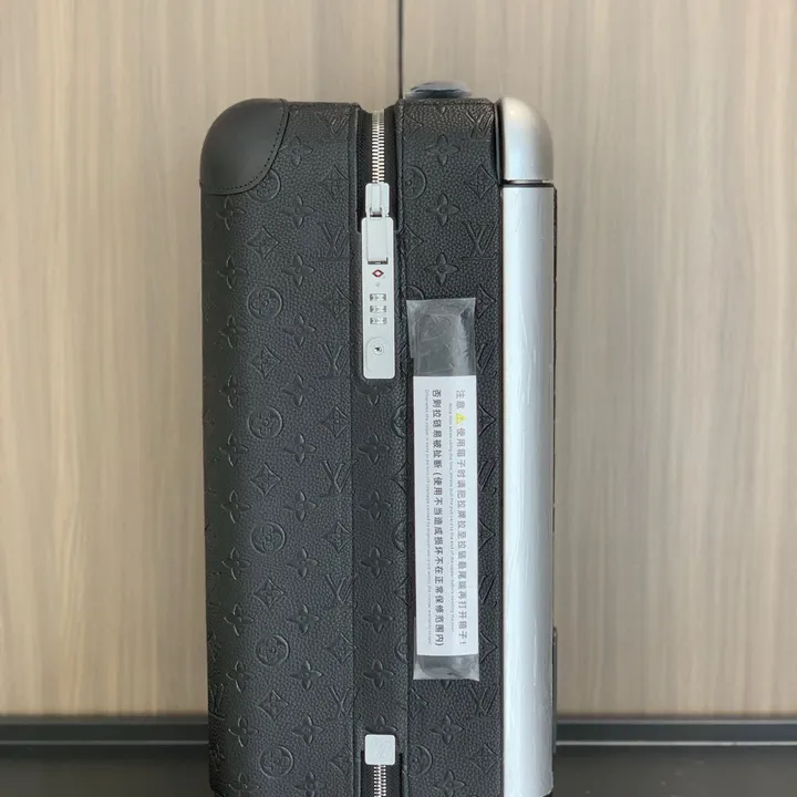 スーパーコピー ルイヴィトン スーツケース