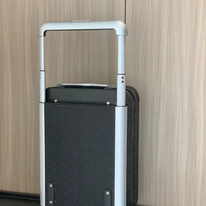 スーパーコピー ルイヴィトン スーツケース