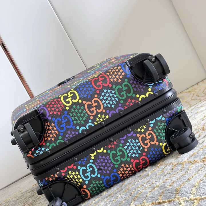 スーパーコピー グッチ スーツケース