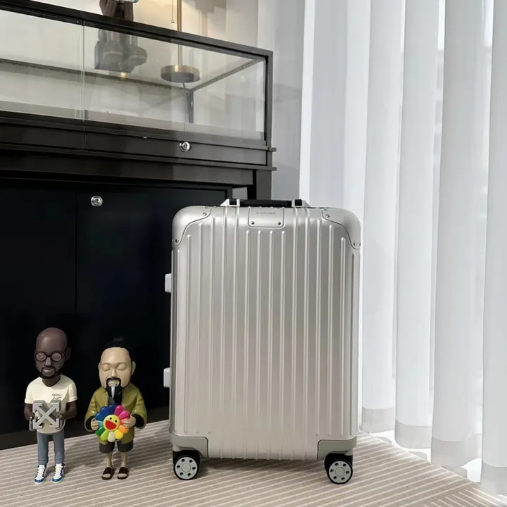 スーパーコピー ディオール スーツケース