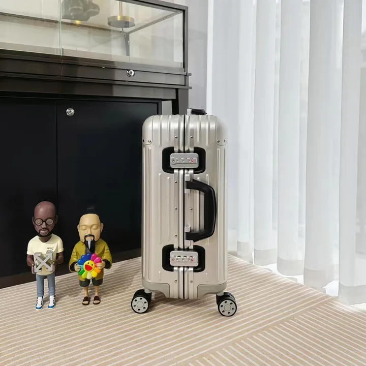 スーパーコピー ディオール スーツケース