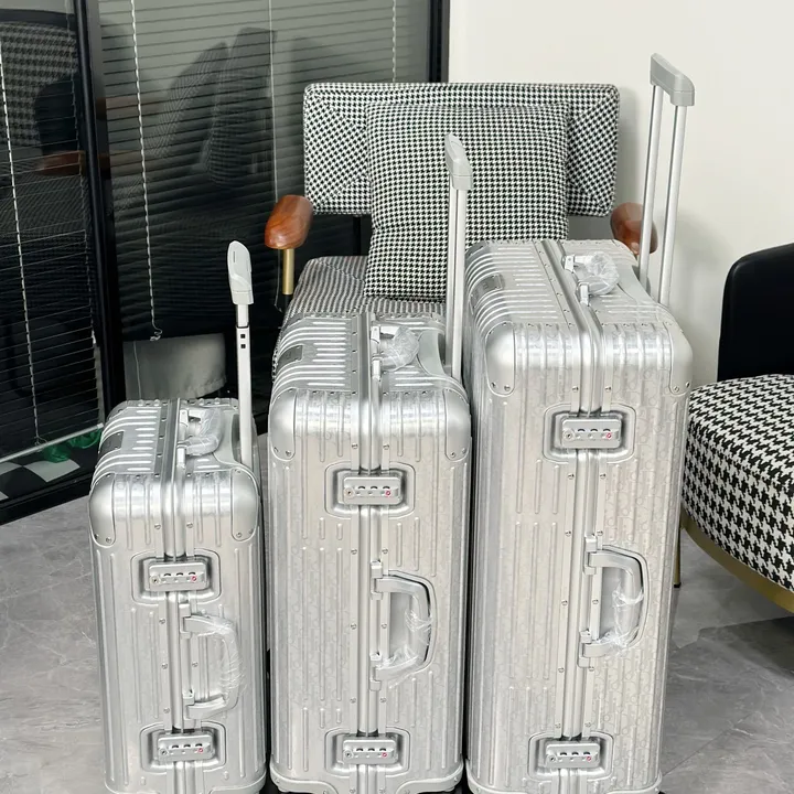 スーパーコピー ディオール スーツケース