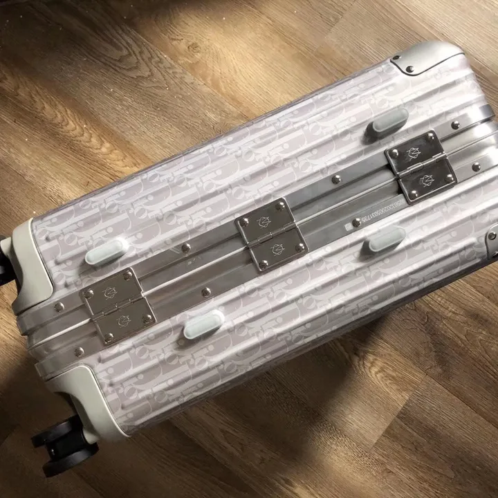 スーパーコピー ディオール スーツケース