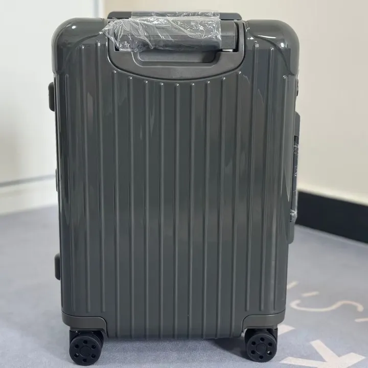 スーパーコピー リモワ スーツケース