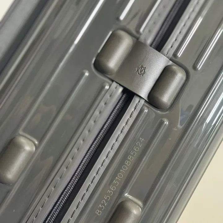 スーパーコピー リモワ スーツケース