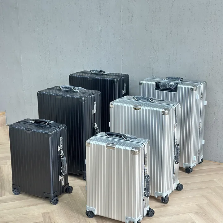 スーパーコピー リモワ スーツケース