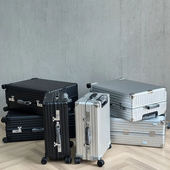 スーパーコピー リモワ スーツケース