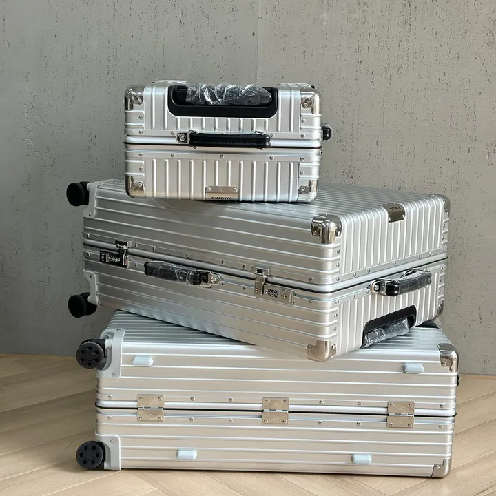 スーパーコピー リモワ スーツケース