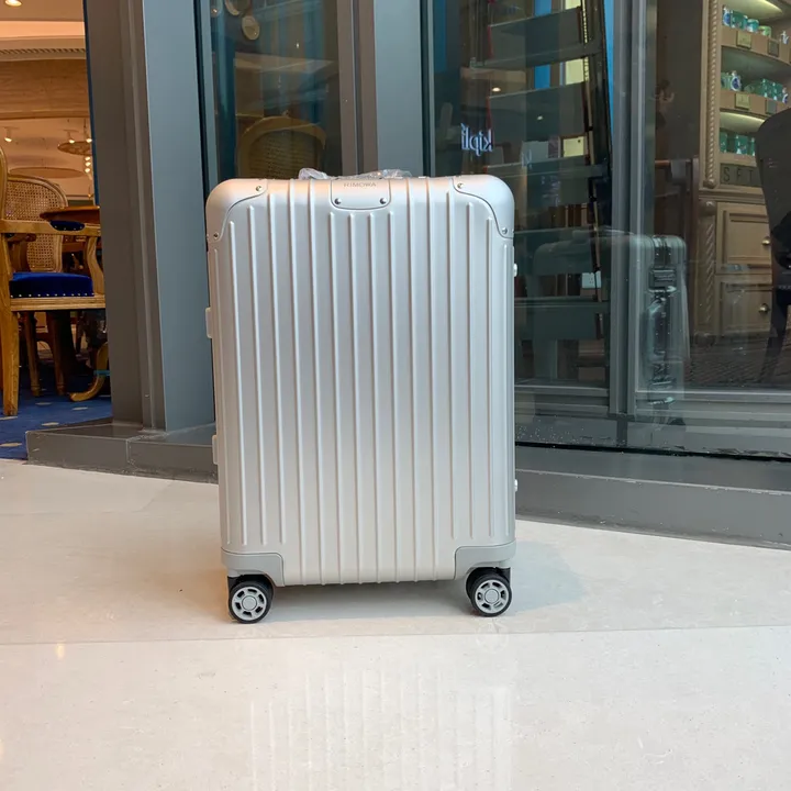 スーパーコピー リモワ スーツケース