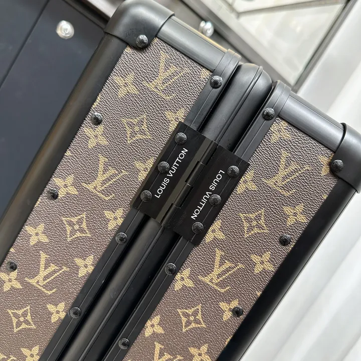スーパーコピー ルイヴィトン スーツケース