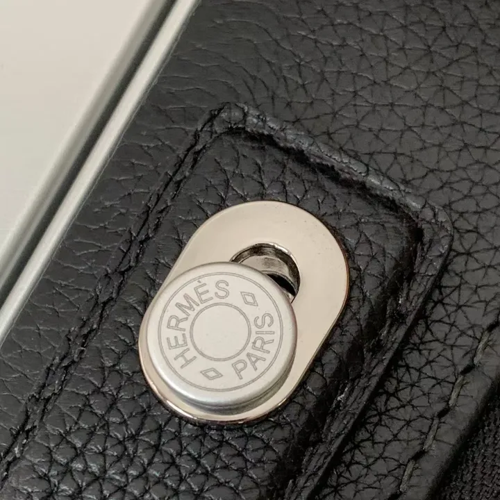 スーパーコピー シャネル スーツケース