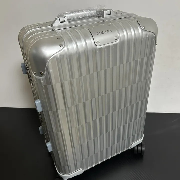 スーパーコピー リモワ スーツケース