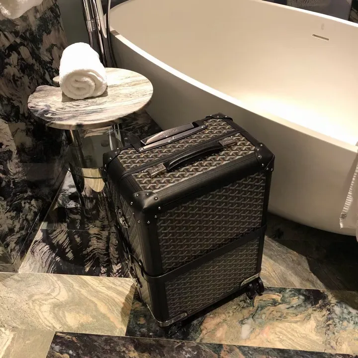 スーパーコピー フェンディ スーツケース