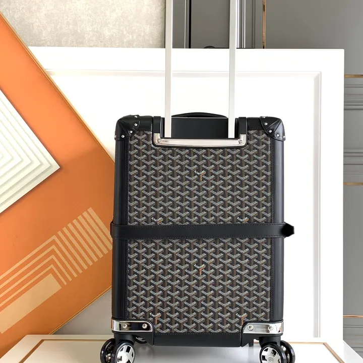 スーパーコピー フェンディ スーツケース