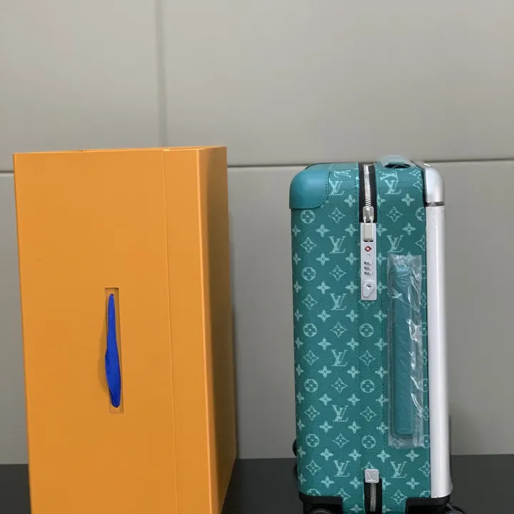 スーパーコピー ルイヴィトン スーツケース