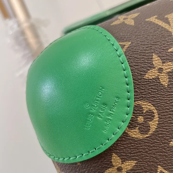 スーパーコピー ルイヴィトン スーツケース