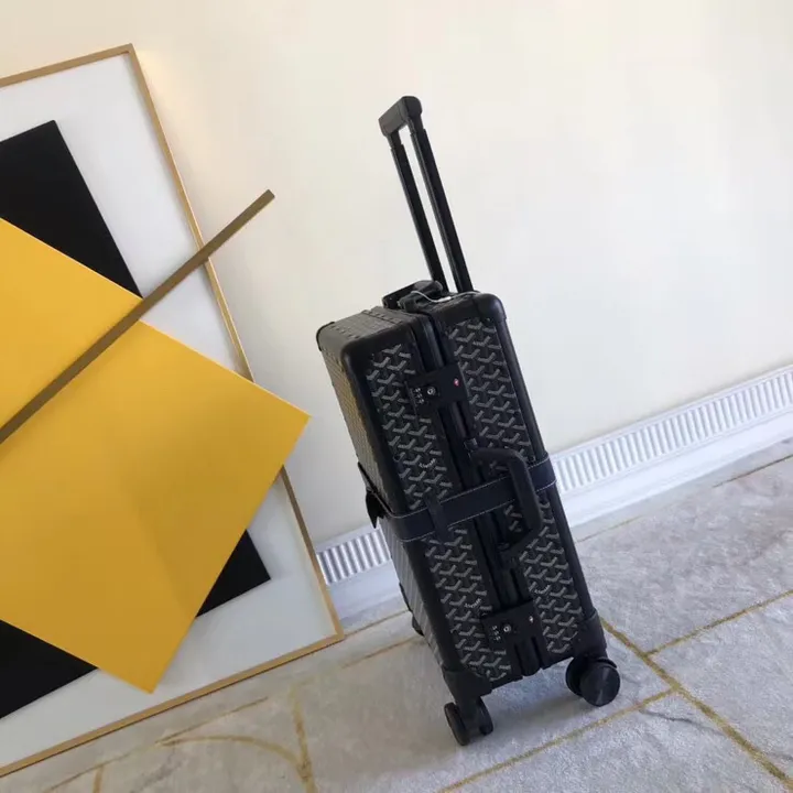 スーパーコピー フェンディ スーツケース