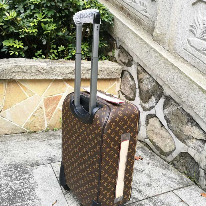 スーパーコピー ルイヴィトン スーツケース