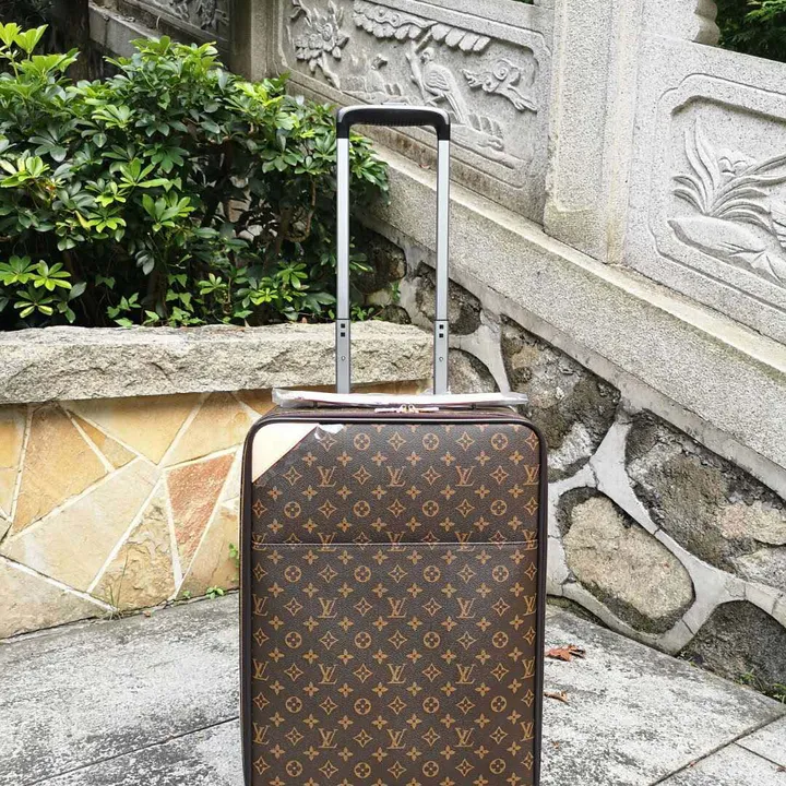 スーパーコピー ルイヴィトン スーツケース