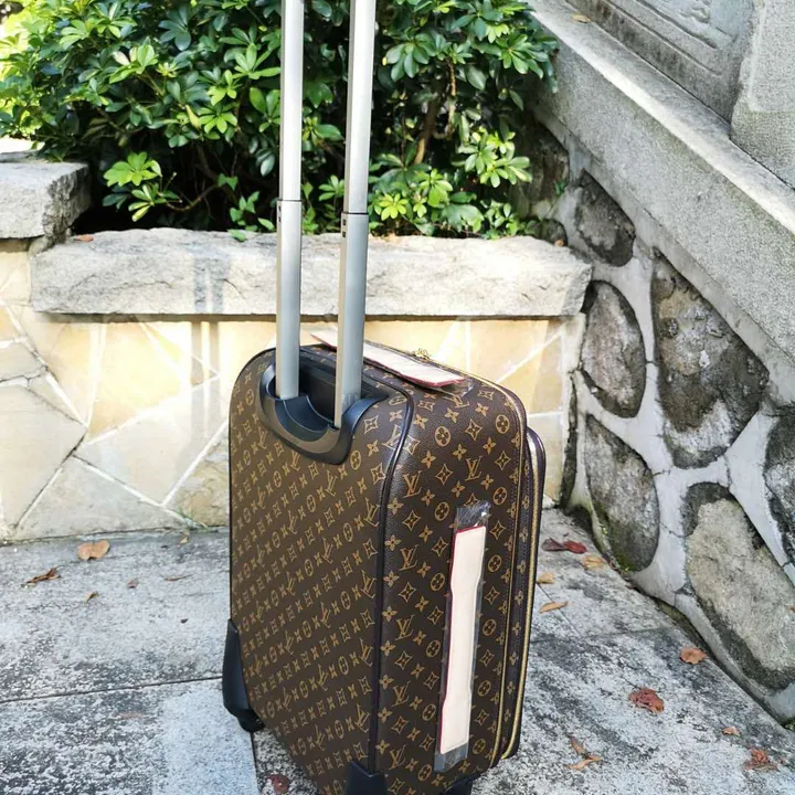 スーパーコピー ルイヴィトン スーツケース