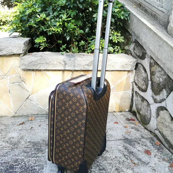 スーパーコピー ルイヴィトン スーツケース