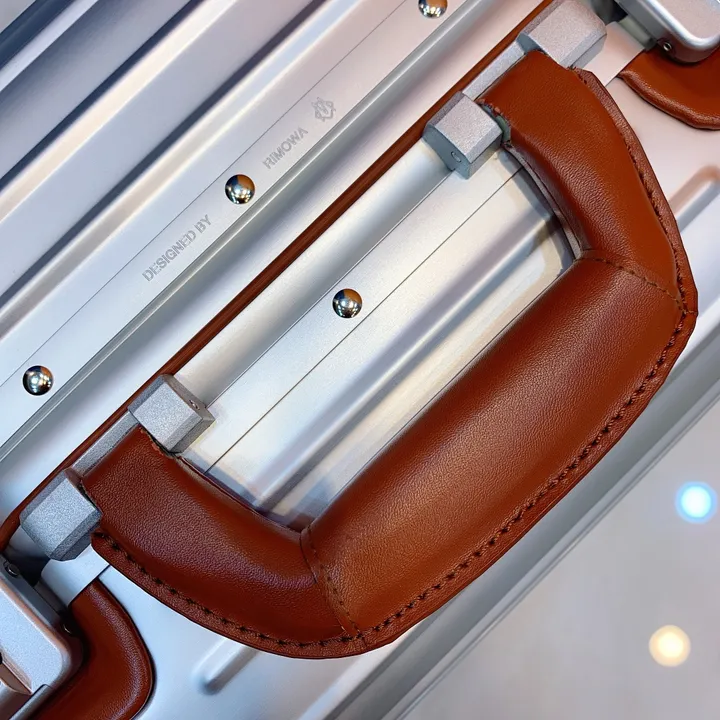 スーパーコピー リモワ スーツケース