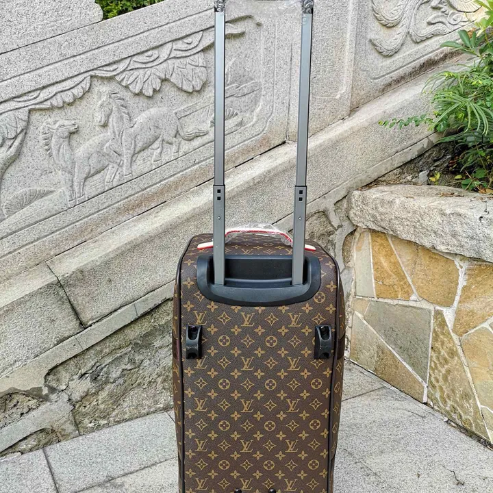スーパーコピー ルイヴィトン スーツケース