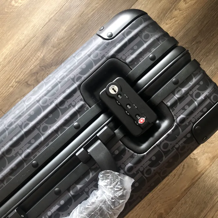 スーパーコピー グッチ スーツケース