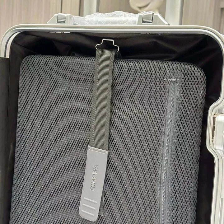 スーパーコピー リモワ スーツケース