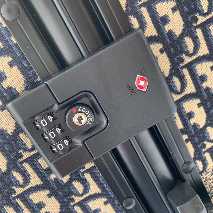 スーパーコピー グッチ スーツケース