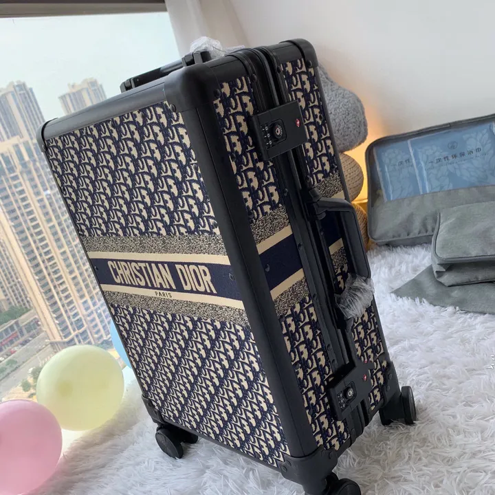 スーパーコピー グッチ スーツケース