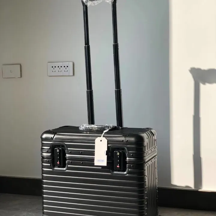 スーパーコピー リモワ スーツケース