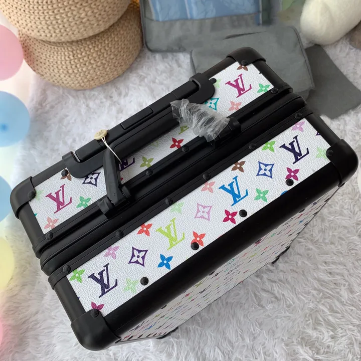 スーパーコピー ルイヴィトン スーツケース