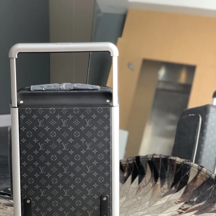 スーパーコピー ルイヴィトン スーツケース