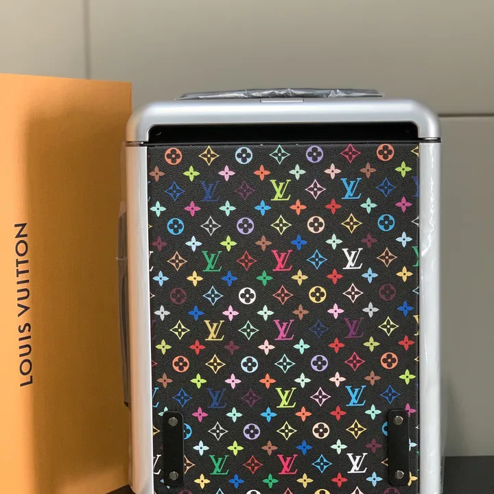 スーパーコピー ルイヴィトン スーツケース