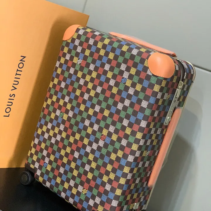 スーパーコピー ルイヴィトン スーツケース