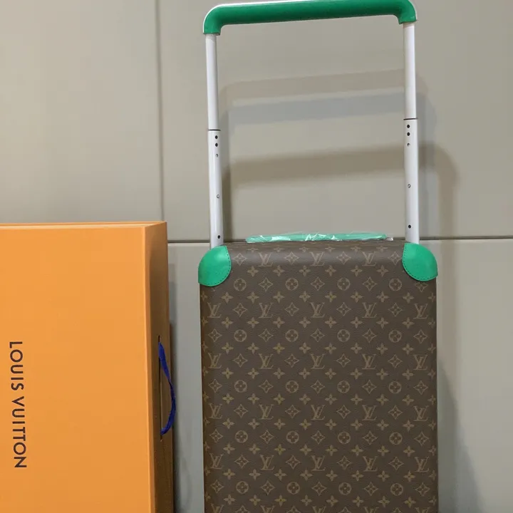 スーパーコピー ルイヴィトン スーツケース