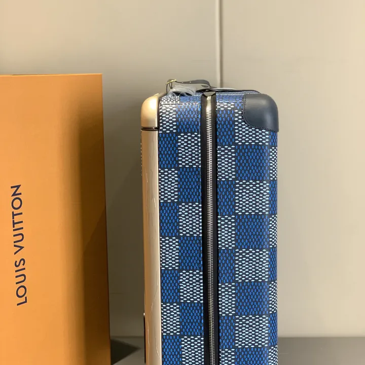 スーパーコピー ルイヴィトン スーツケース