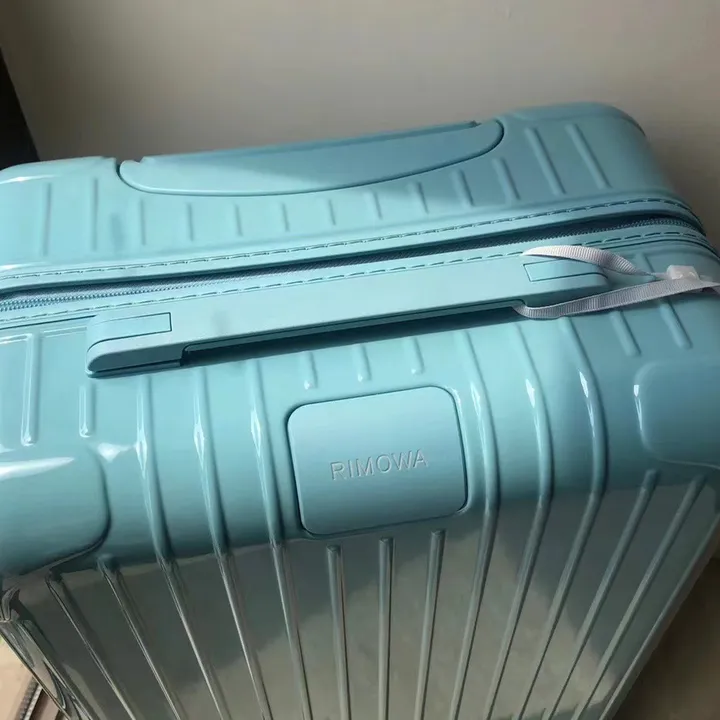 スーパーコピー リモワ スーツケース